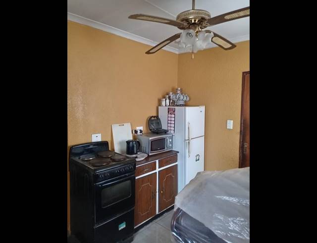 3 BEDROOM HOUSE FOR SALE IN DAWN PARK